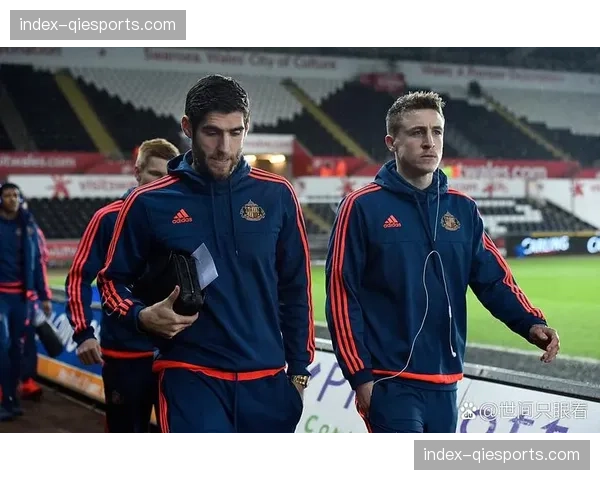 意甲俱乐部举办社区足球日活动，吸引数千名球迷参与