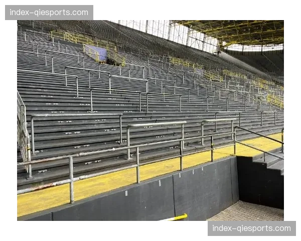 为2026世界杯改造，威斯特法伦球场南看台扩建工程启动