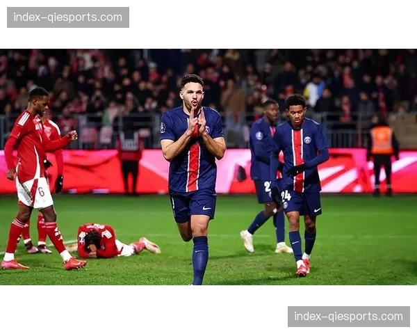 法国足协公布本轮执法名单，图尔平将主裁巴黎对阵摩纳哥的焦点战