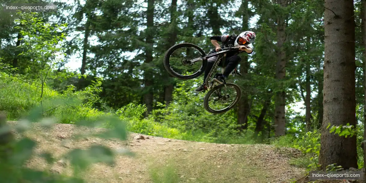 🔥 球迷热度疯狂攀升，主队气势碾压全场，热血共振全场！💪